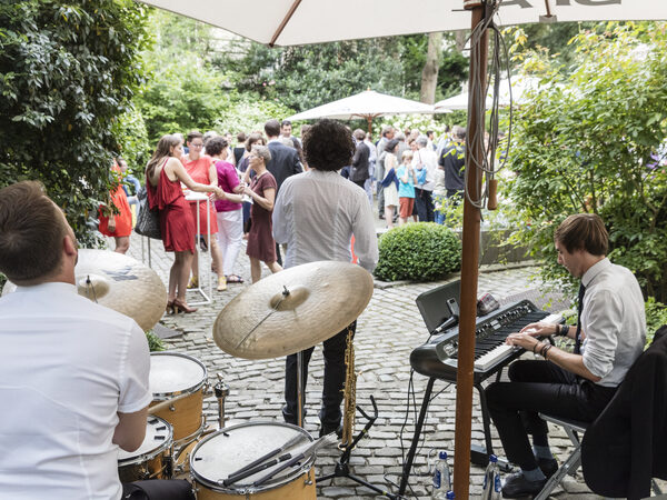 20160720 BE Lvue opening Vips 245 HR Copy